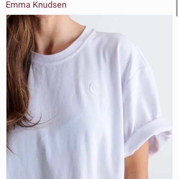 Emma Knudsen T-Shirt Dress - Picture 2 of 3